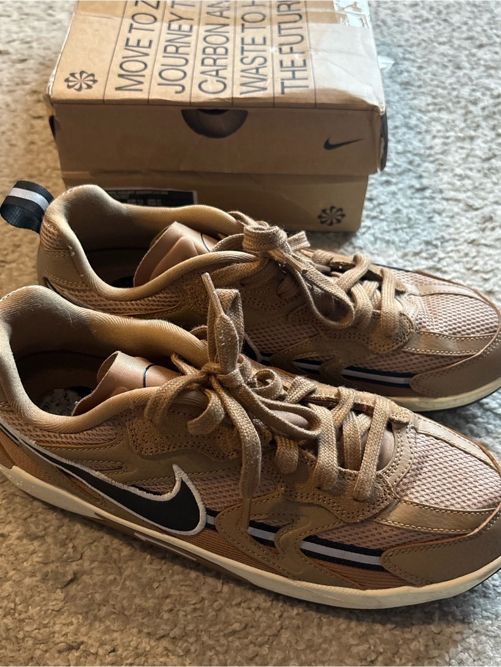 Nike JAM Electric Break Dancing Shoe Sneakers Sz 10 Women’s Tan Brown Black